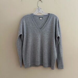 J.CREW Cashmere Relaxed Fit V-neck Boyfriend Sweater